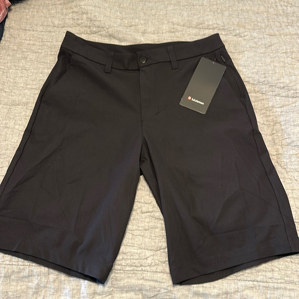Lululemon NWT Commission Short Relaxed 11”